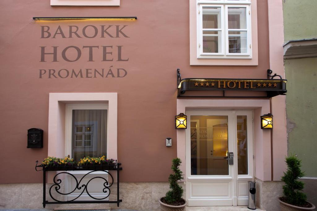 גיור Barokk Hotel Promenad מראה חיצוני תמונה